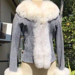 Sheri Bodell Blue Suede Blush Fox Fur Trim Hook Fr